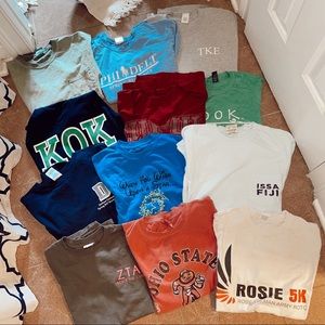 bundle of 12 college shirts